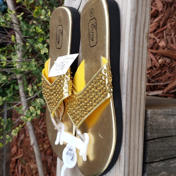 NWT Easy USA women's gold sequence flip flop sandals - Picture 9 of 11